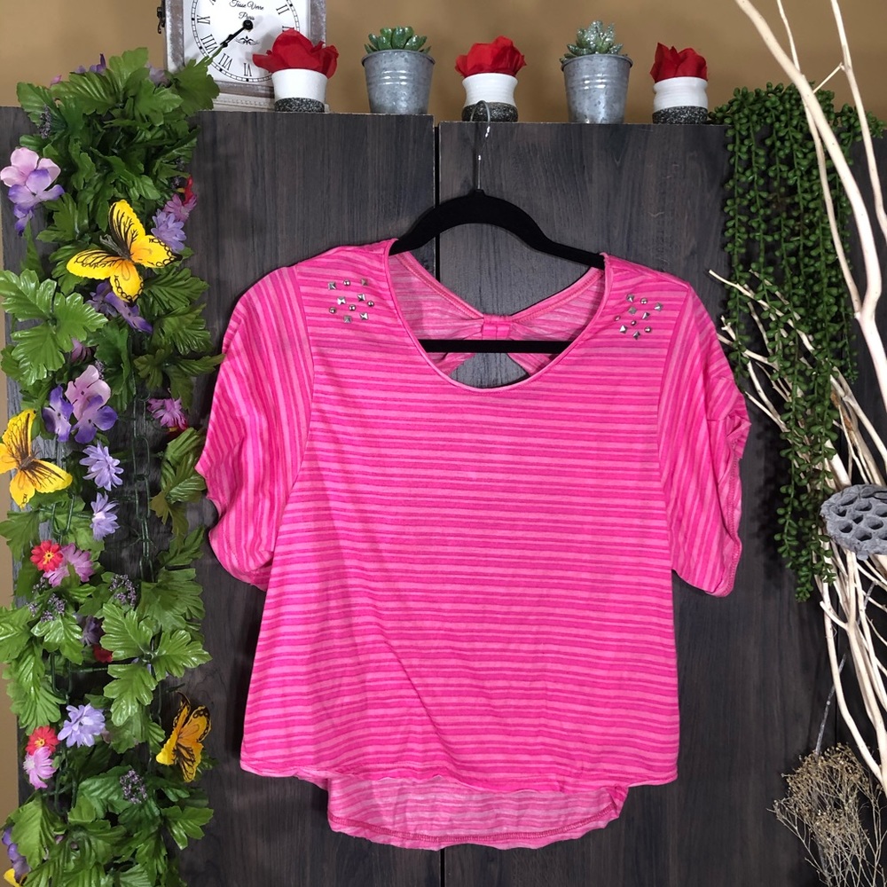 !🌸5/$25🌸hydraulic Short Flutter Sleeve Hot Pink Top Size Small
